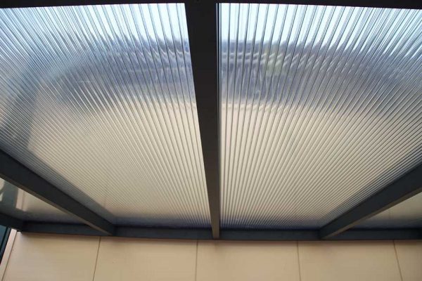 Aluxe Polycarbonaat solar control clear hittewerend 16mm 980mm (helder) 2500mm