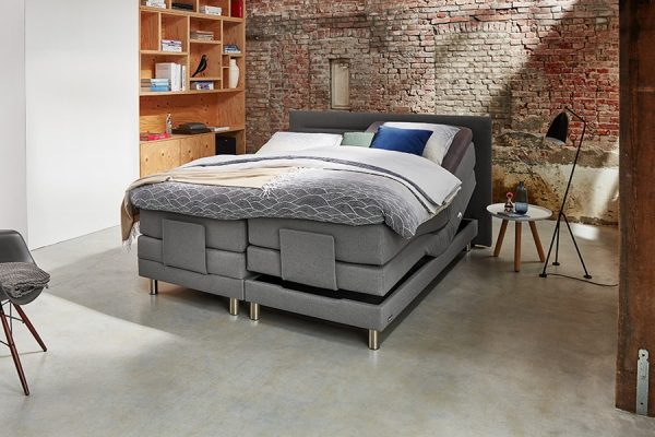 Boxspring Intense Sleep Verstelbaar Met Slow Motion 4 Gestoffeerd