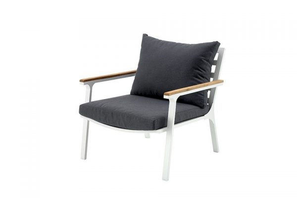 Loungestoel Klara - Wit met Teak Armleuning - Fonteyn Collectie