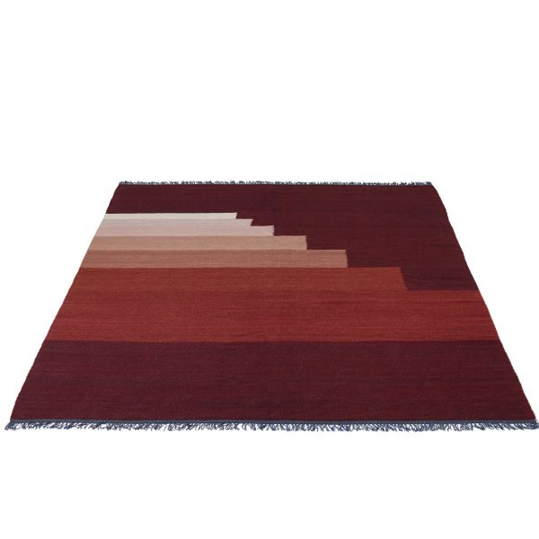 &tradition Another Rug vloerkleed 200x300 red vulcano
