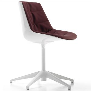MDF Italia Flow Chair gestoffeerde stoel met vijfpoot