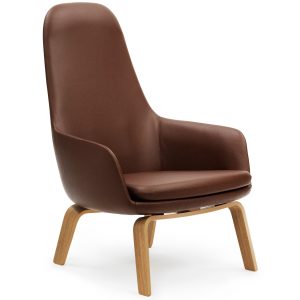 Normann Copenhagen Era Lounge Chair High loungestoel met eiken onderstel Leder Tango bruin