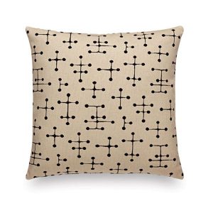 Vitra Small Dot Pattern Document kussen 43x43