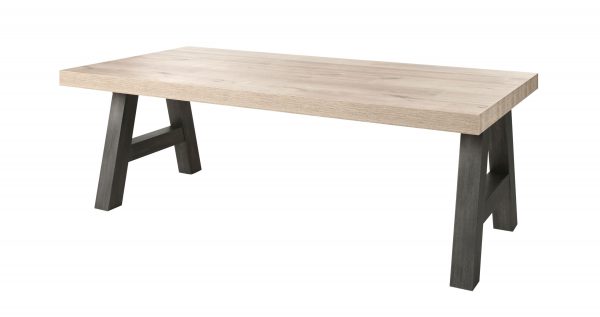 Eettafel Turi
