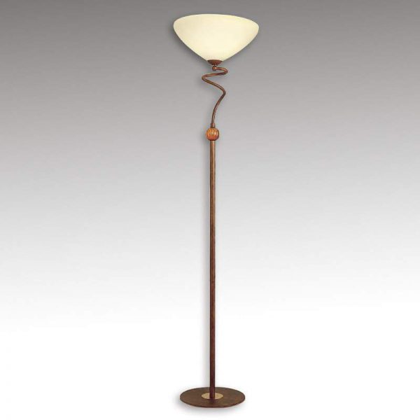 Aantrekkelijk ontworpen staande lamp Margalit