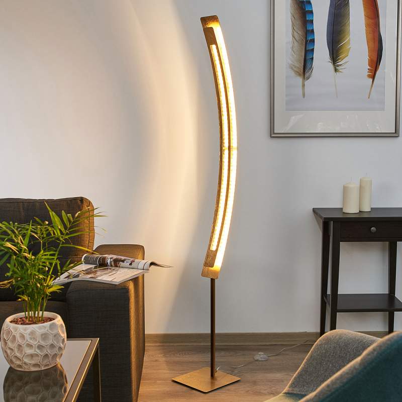 Elegante LED vloerlamp Lolina met gouden finish