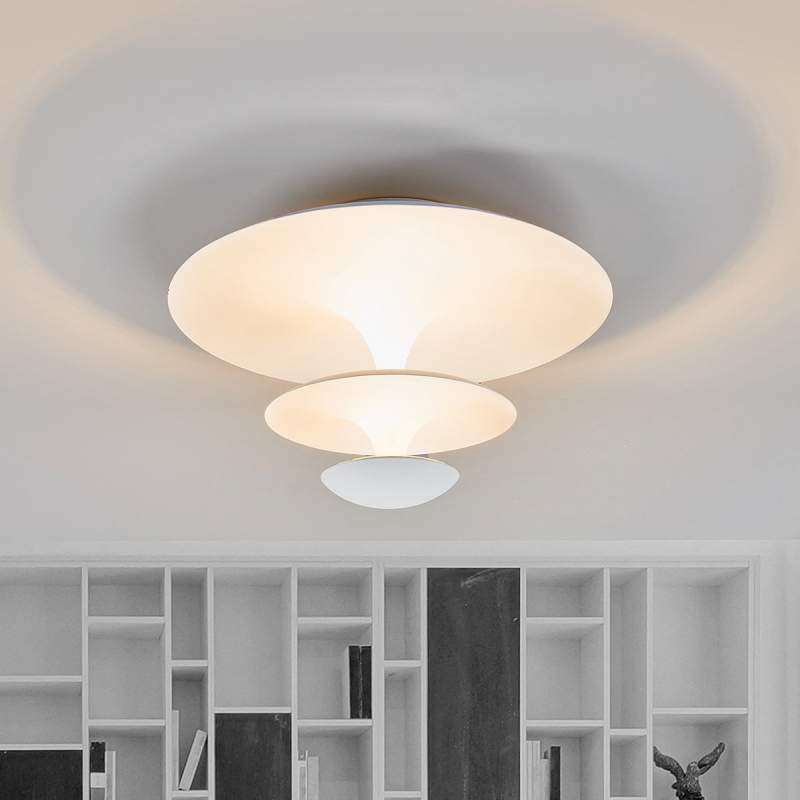 Witte LED plafondlamp Riley, elegante look