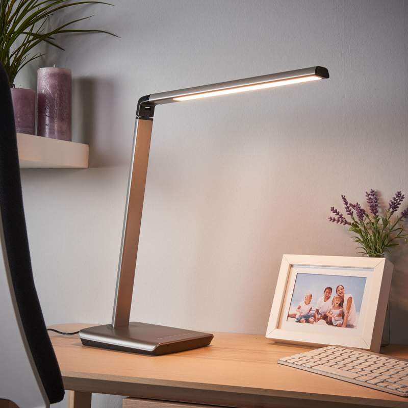 Metallic-grijze led bureaulamp Kuno, dimmer & USB