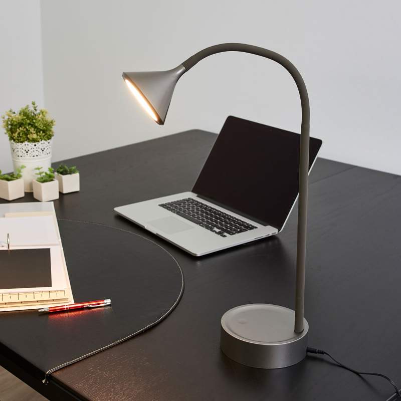 Regelbare led tafellamp Ellister met USB-poort