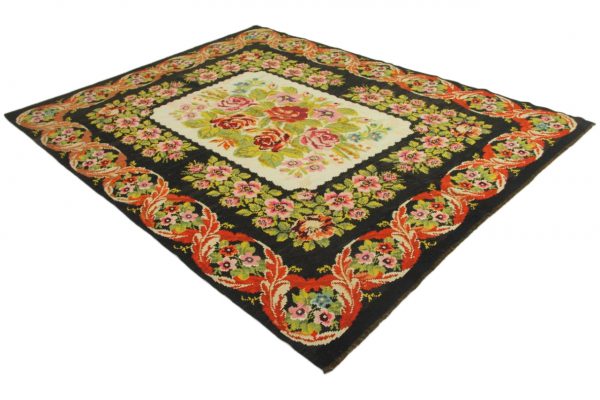 rozenkelim uit moldavie 290cm x 220cm