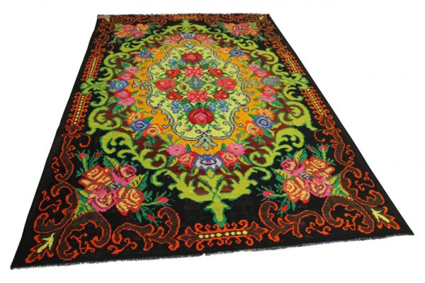 rozenkelim 327cm x 200cm