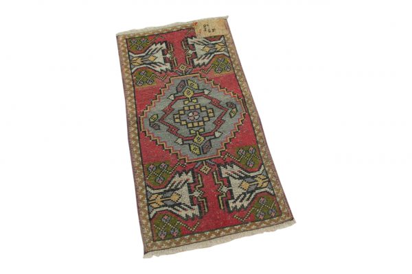 klein vintage vloerkleed 103cm x 51cm