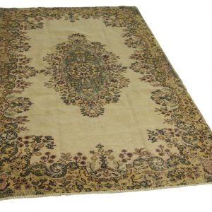 vintage vloerkleed 260cm x 143cm