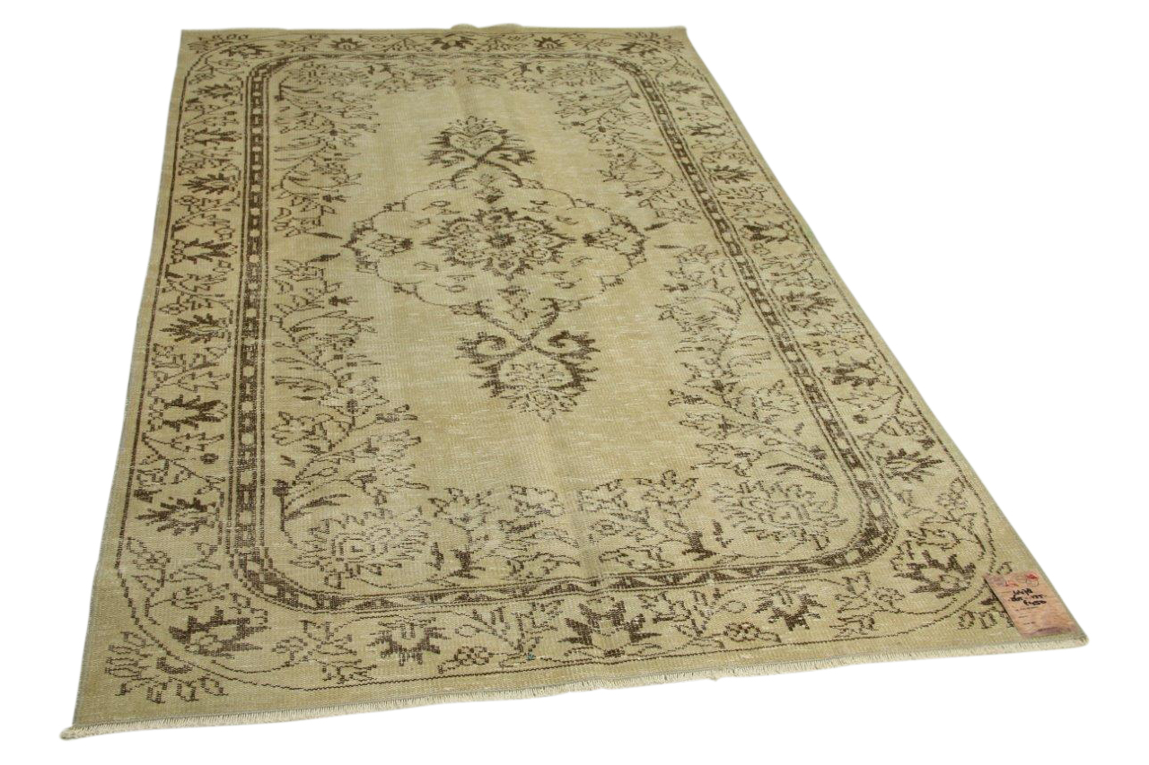 beige vloerkleed 265cm x 155cm