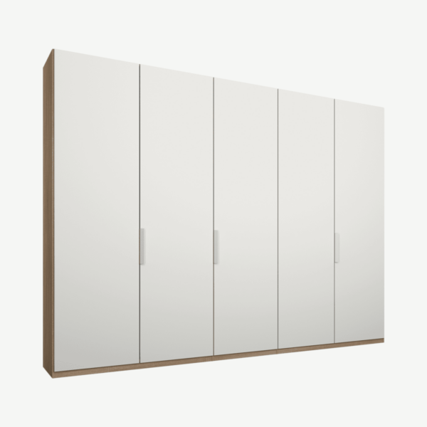 Caren Malix kledingkast met 5 deuren, 250 cm, eiken frame, matte, witte deuren, standaard